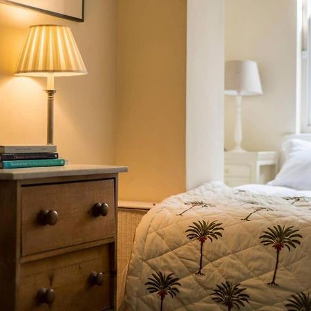Delightful 2 Bed In Notting Hill - 5 Min From Tube Apartment ลอนดอน ภายนอก รูปภาพ